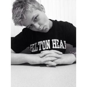 Meet your Posher, Taylor